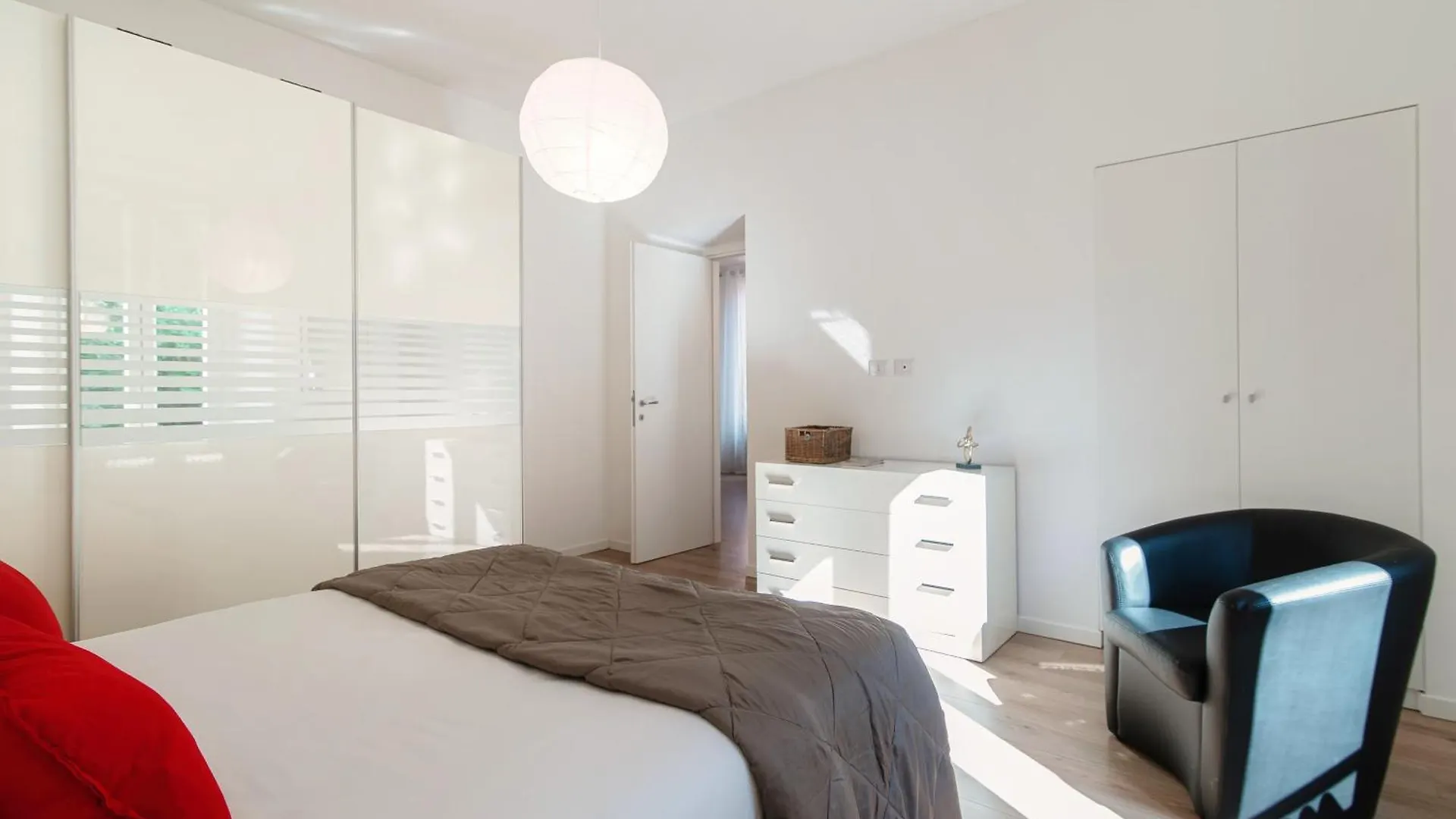 Apartment Dolce - By Myhomeincomo Italy